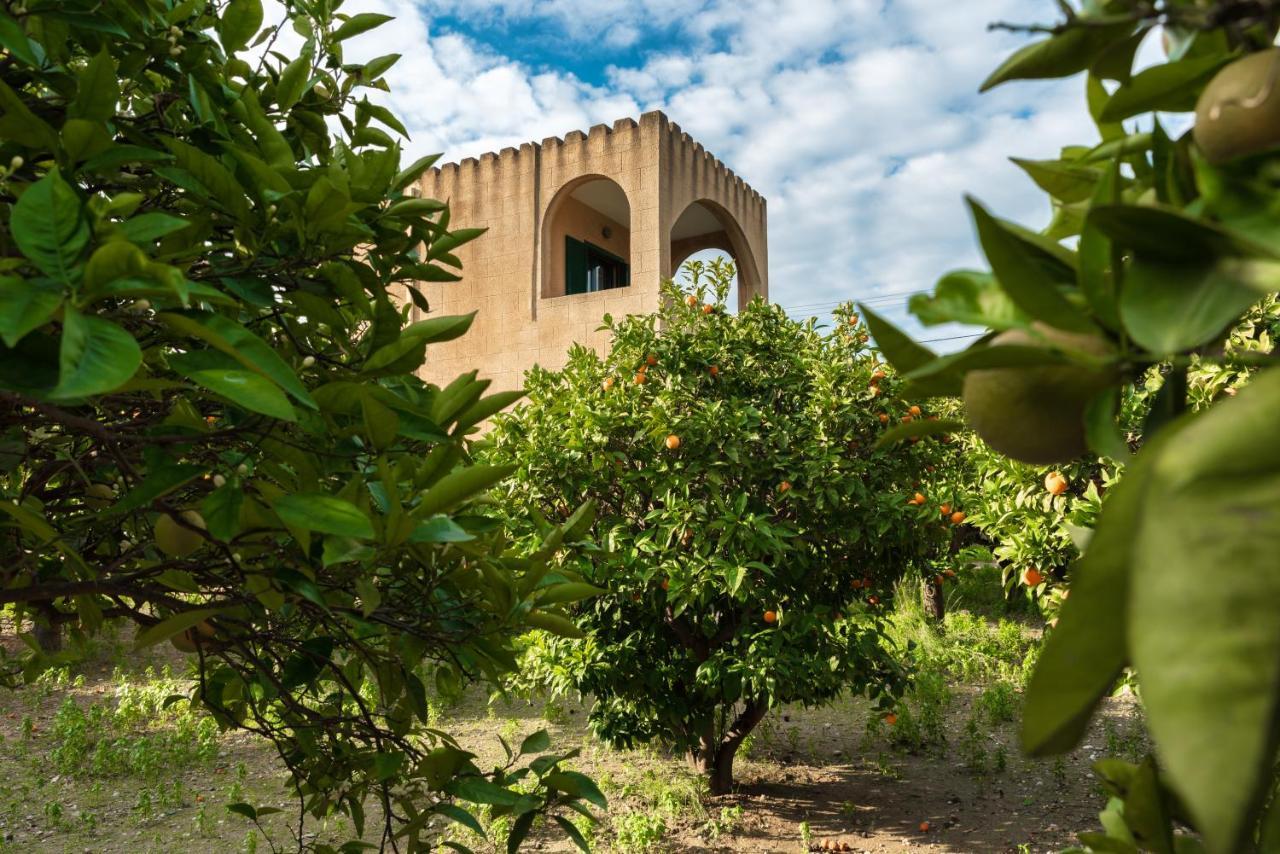 Вилла The Tower With The Orange Tree Garden Ялиссос Экстерьер фото